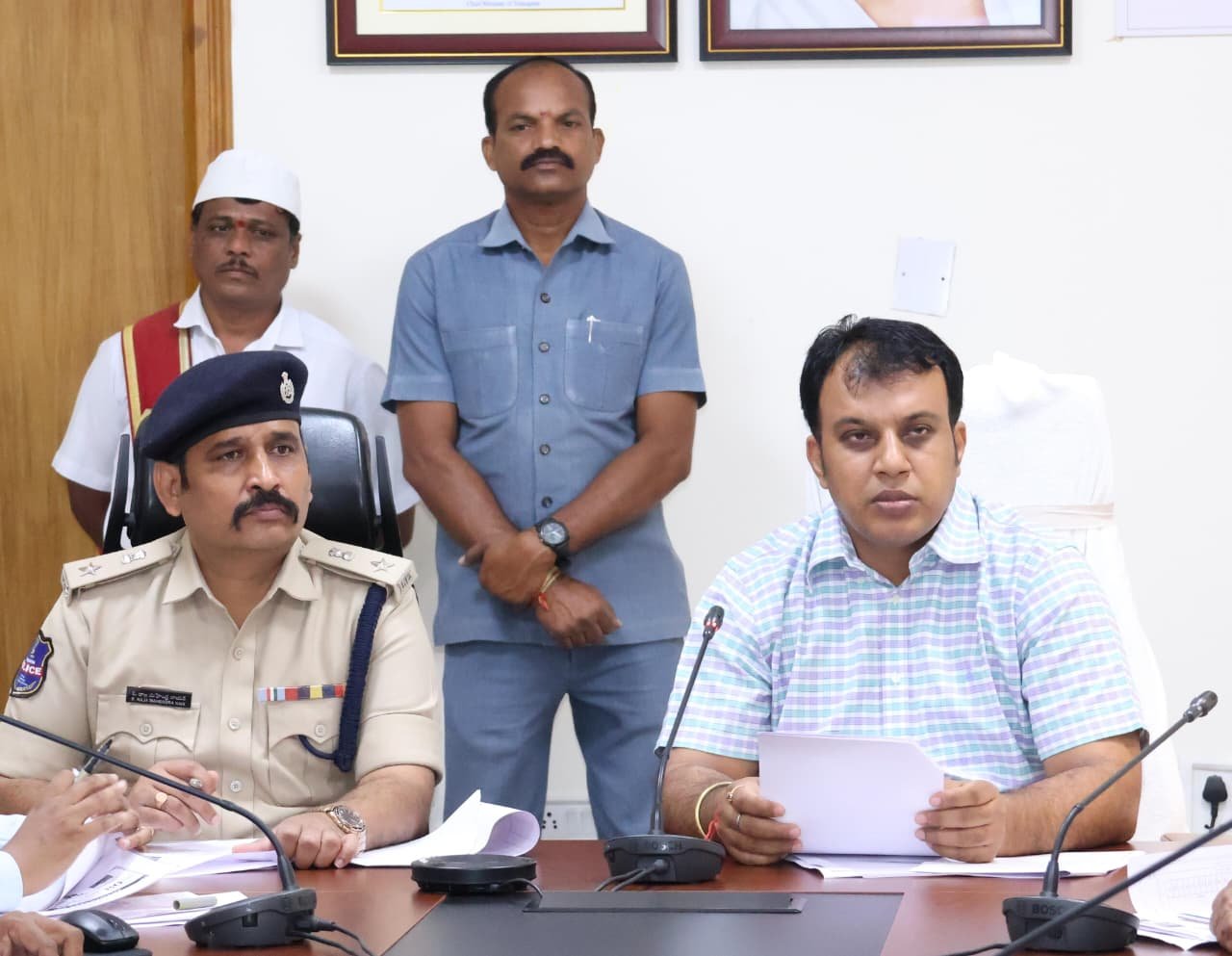  స్వాతంత్ర్య దినోత్సవ వేడుకలను విజయవంతం చేయాలి  ఎలాంటి లోటుపాట్లు లేకుండా సమన్వయంతో పని చేయాలి